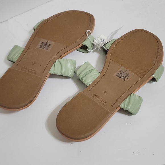 OLD NAVY Faux Leather Ruched Flat Sandals Double Strap 10 Pale Glass Green NWT - Picture 13 of 15